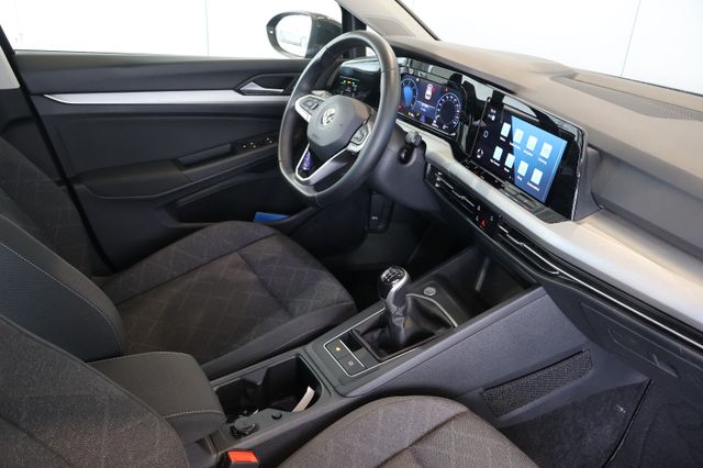 Volkswagen Golf VIII 2.0 TDI Life AID+ACC+LED+CARPLAY
