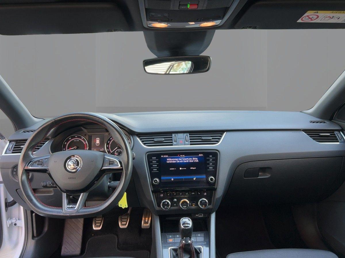 Skoda Octavia 2.0 TSI RS 6-Gang LED PDC Navi ACC