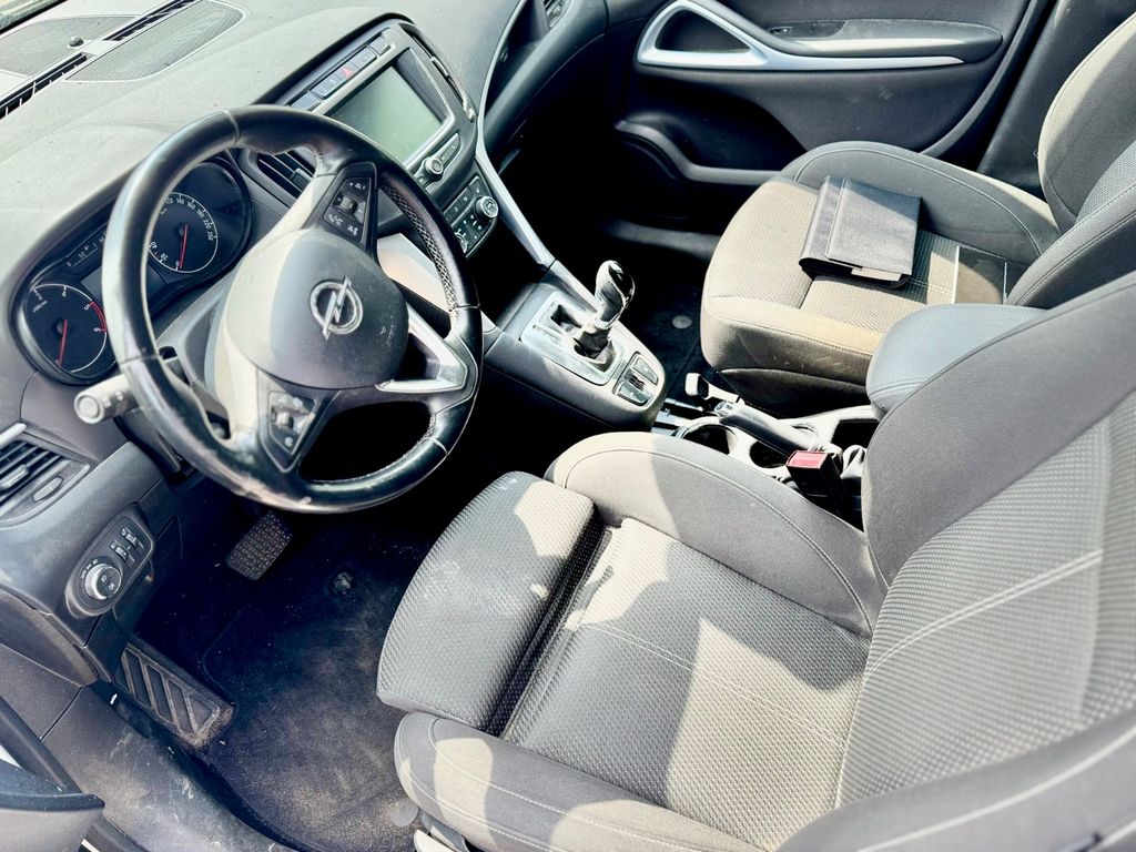 Opel Zafira C Edition Automatik 7 Sitzer Motorproblem – Ansicht 6