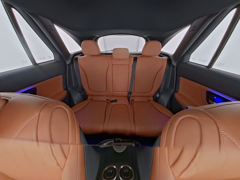 Fahrzeugabbildung Mercedes-Benz GLC 43 AMG Prem DISTR Dynamic+ GUARD360 Burm HAL