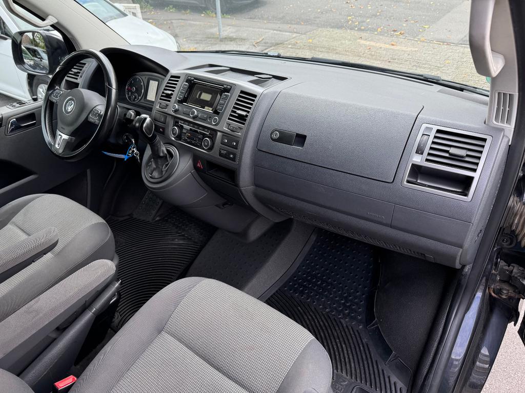 Volkswagen T5 Caravelle