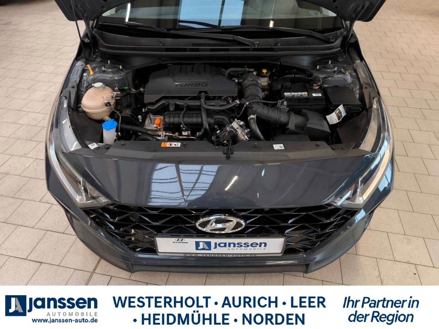 Fahrzeugabbildung Hyundai i20 Selec, Bordcomputer, Klima, Start-Stopp