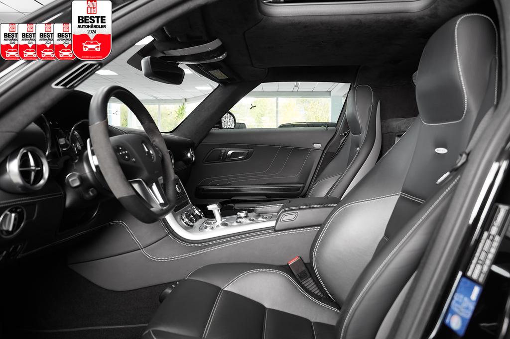 Mercedes-Benz SLS AMG