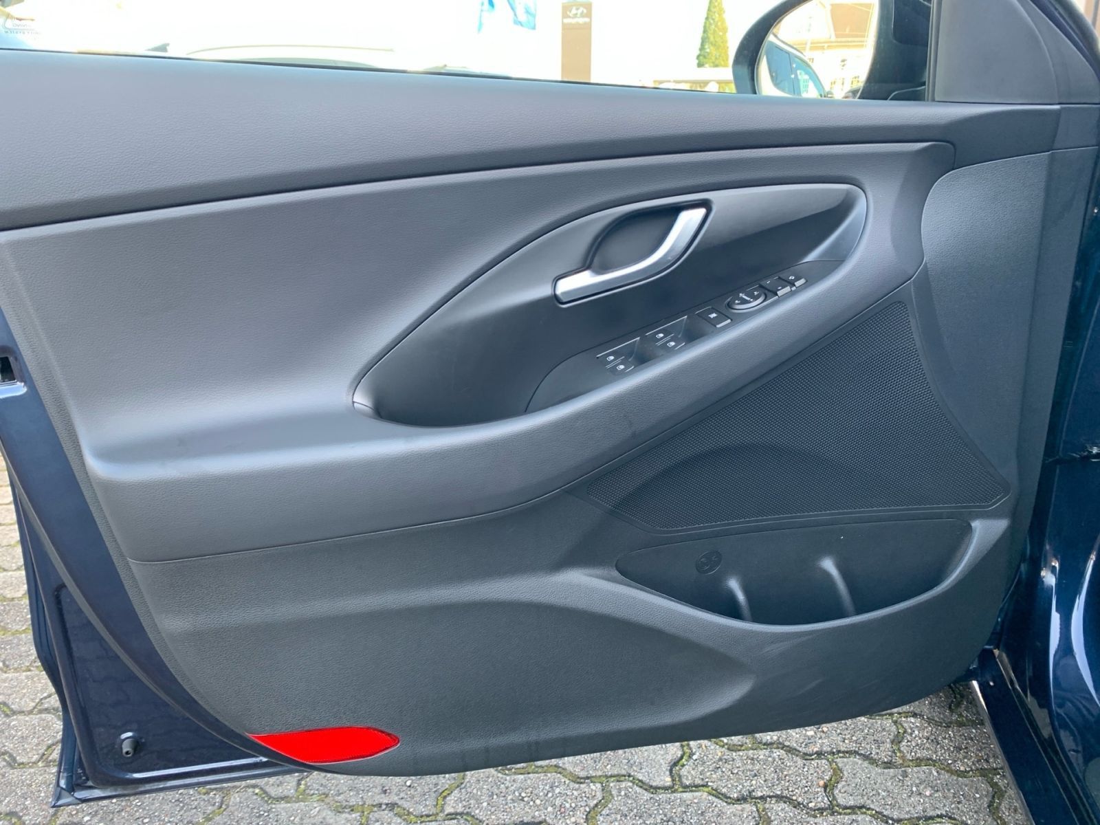 Fahrzeugabbildung Hyundai i30 Kombi 1.5 T-GDI 7-DCT Advantage Mild-Hybrid