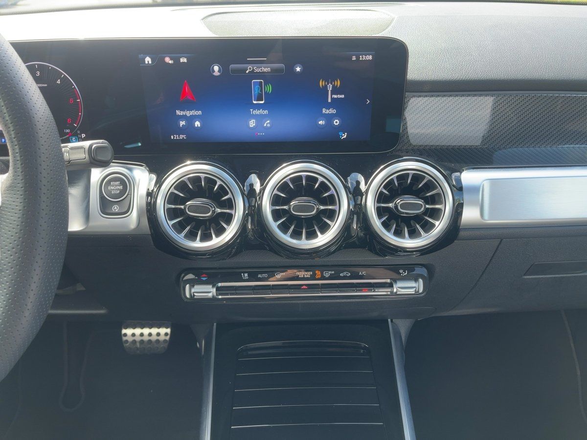 Fahrzeugabbildung Mercedes-Benz GLB 220 d 4M AMG/Night/Pano/Kamera/AHK