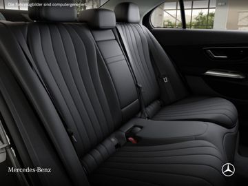 Mercedes E 220 - 12