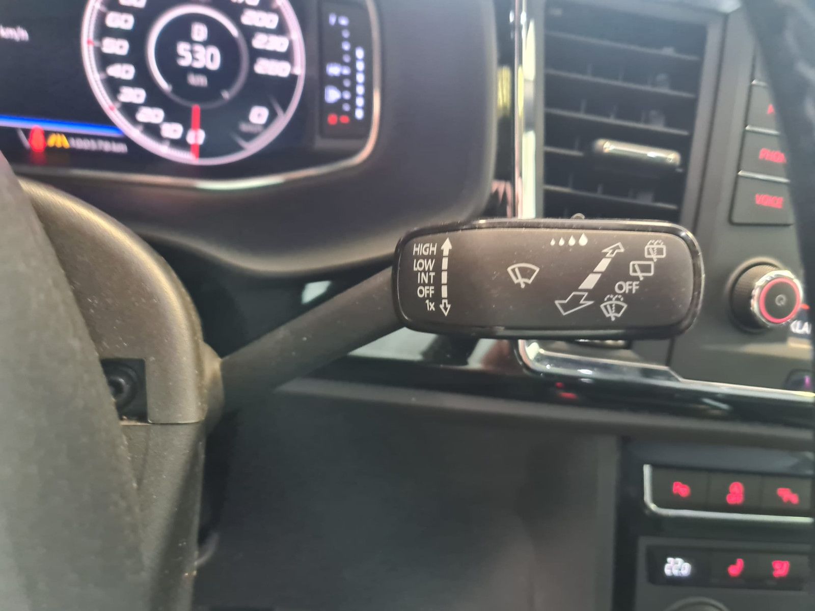 Fahrzeugabbildung SEAT Ateca Xcellence 4Drive / LED / NAVI / KAMERA