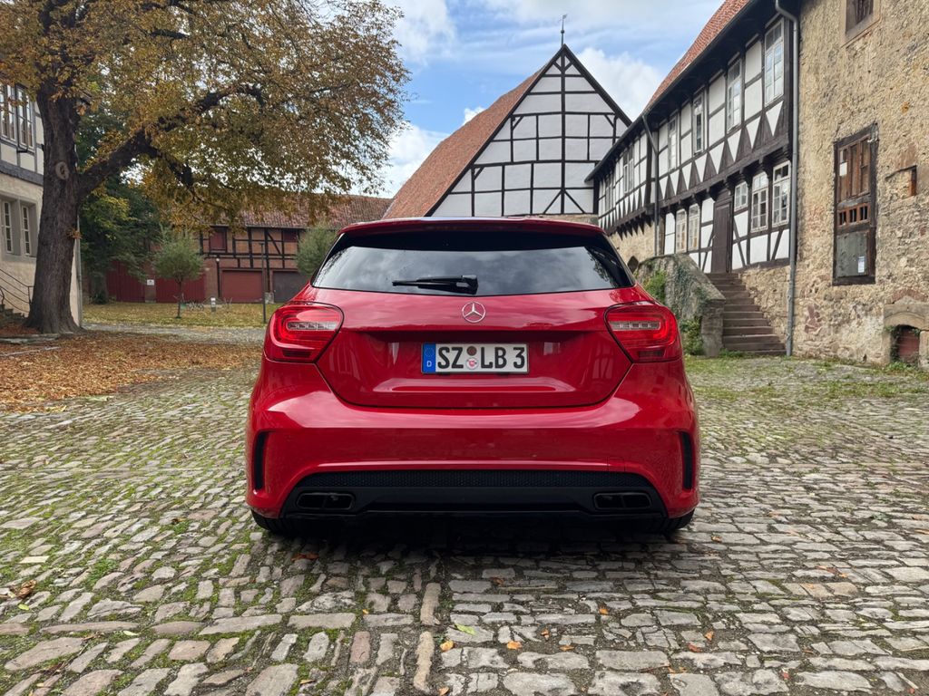 MERCEDES-BENZ A-Class 2013