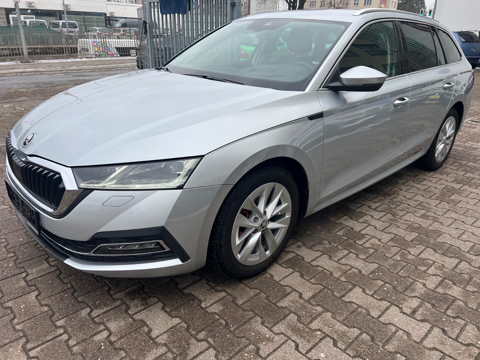 Skoda Octavia Combi First Edition