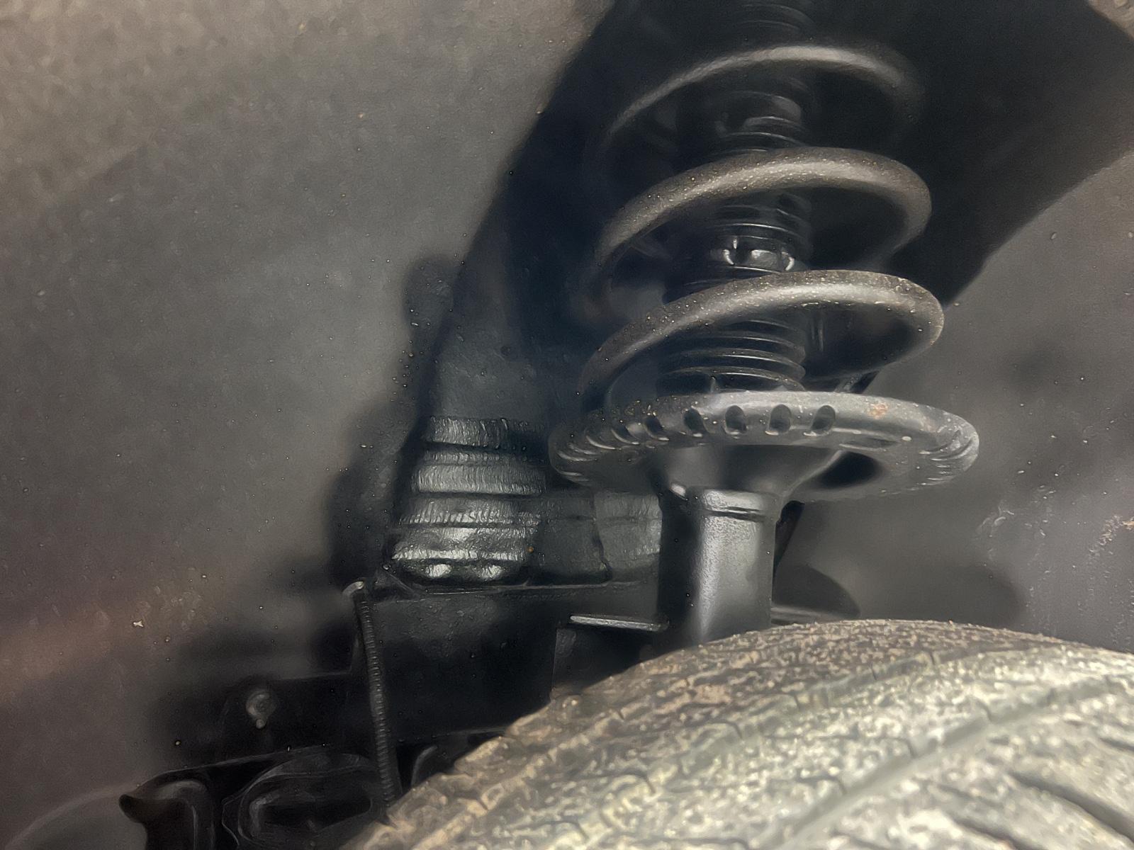 Volkswagen Transporter 2012 — photo 11