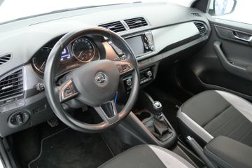 Skoda Fabia Combi Joy 1.2 TSI PDC SHZ KLIMA Navi