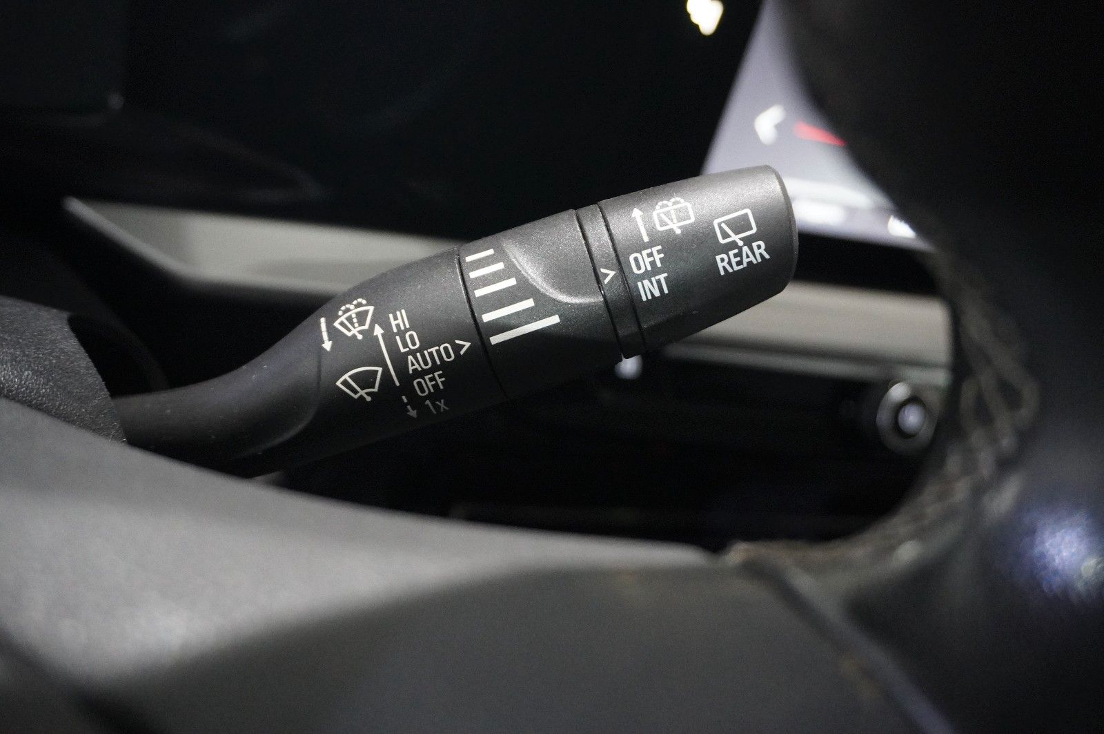 Fahrzeugabbildung Opel Mokka 1.2T ELEGANCE NAVI/LED/KAMERA/SPORT/DAB+