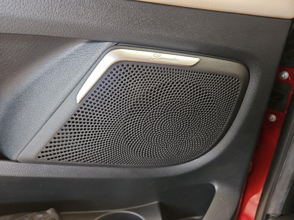 Mercedes-Benz V 250 Avantgarde Edition lang 4x4 Tisch Kühlfach