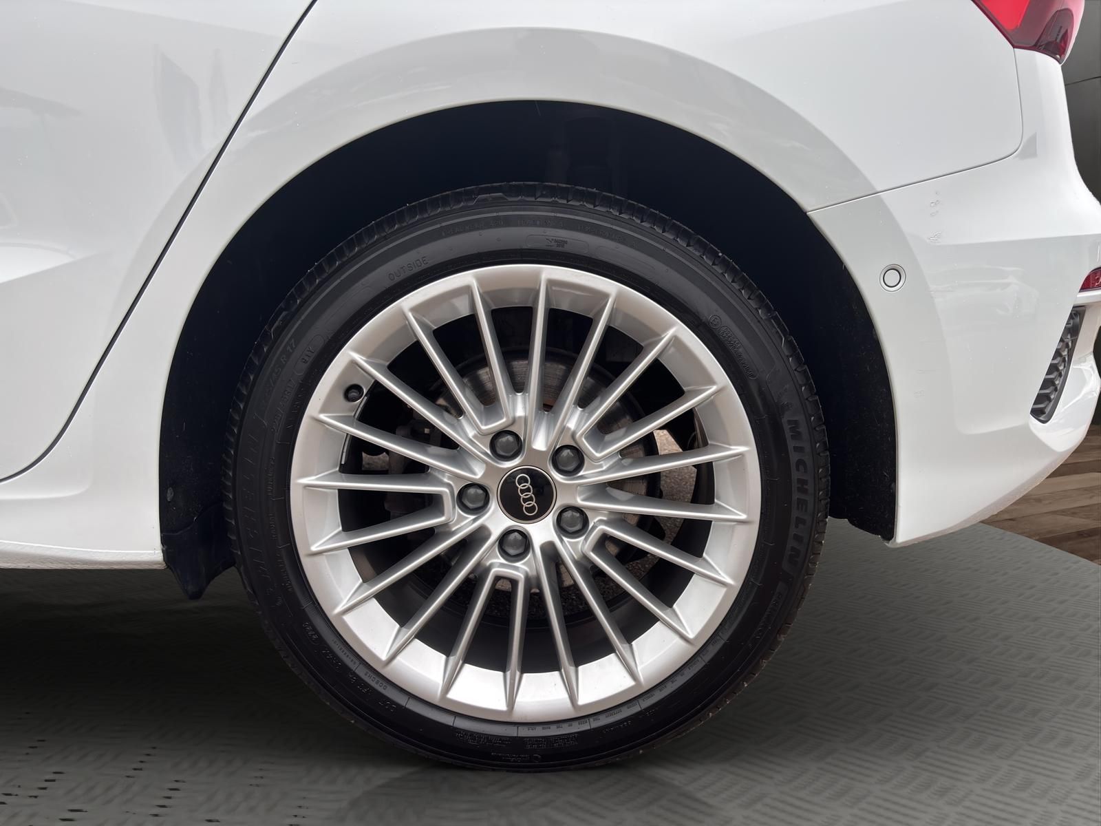 A3 35 TFSI advanced S-Tronic 1.5  RFK SHZ ACC