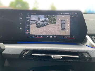 2024 BMW IX2 照片 8
