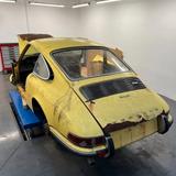 Porsche 911S Canary Yellow Doctor Classic - Porsche: 911 Classic