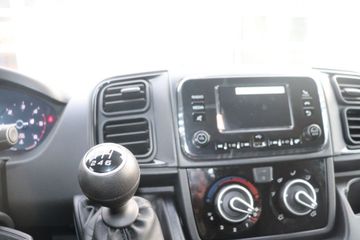 Fotografie des Opel Movano 2.2 BlueHDi 140 L2H2