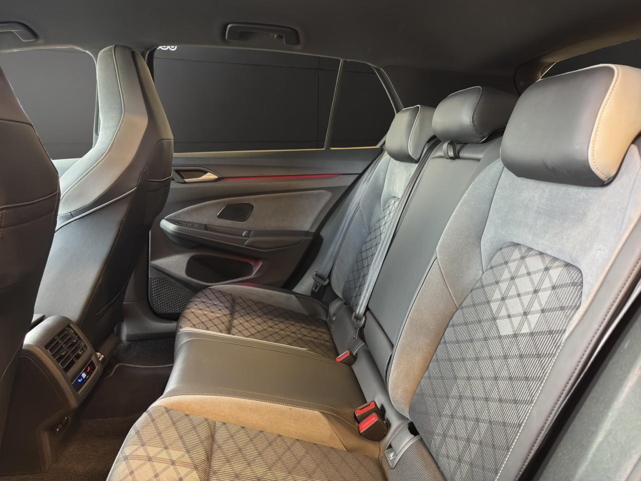 Volkswagen Golf VIII 1.5 eTSI DSG R-Line BLACK-STYLE+AHK+IQ, миниатюра 11