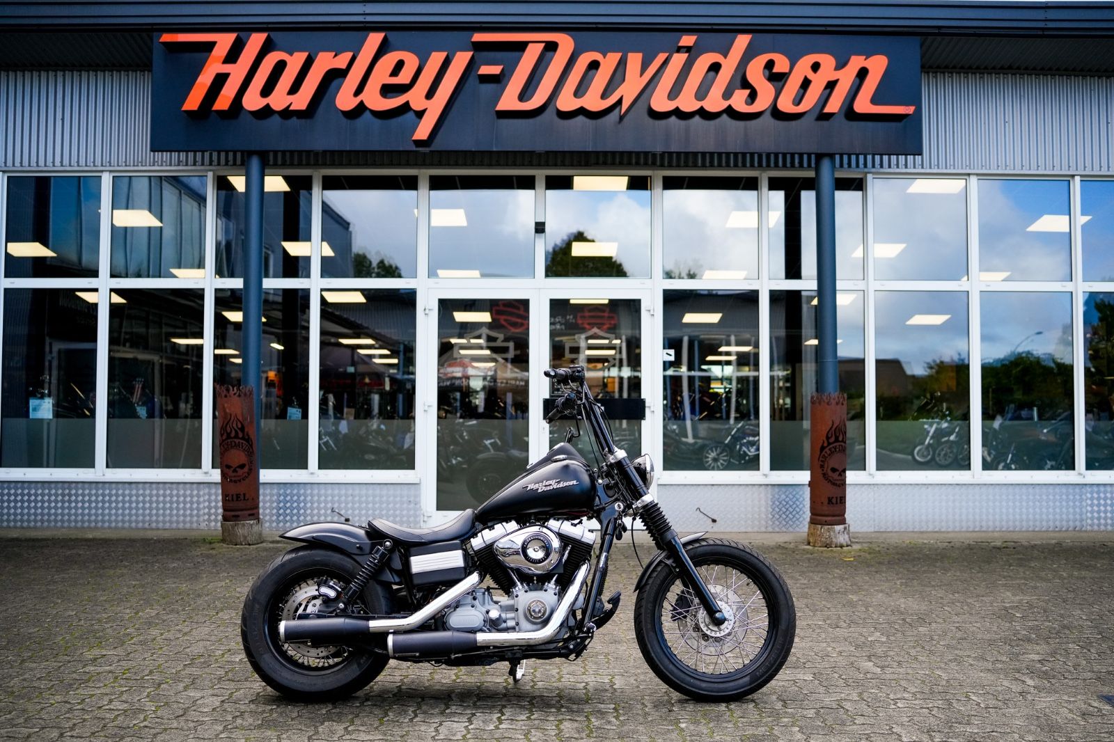 Fahrzeugabbildung Harley-Davidson FXDB Dyna Street Bob Twin Cam 96- Kesstech - Ape