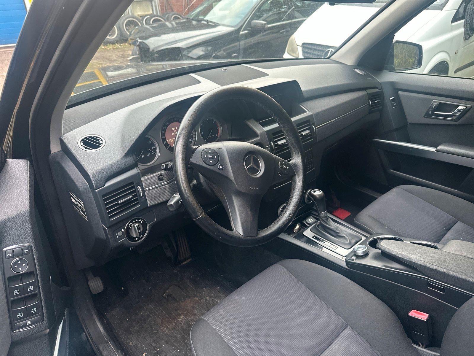 Mercedes-Benz GLK350 2009 — photo 7