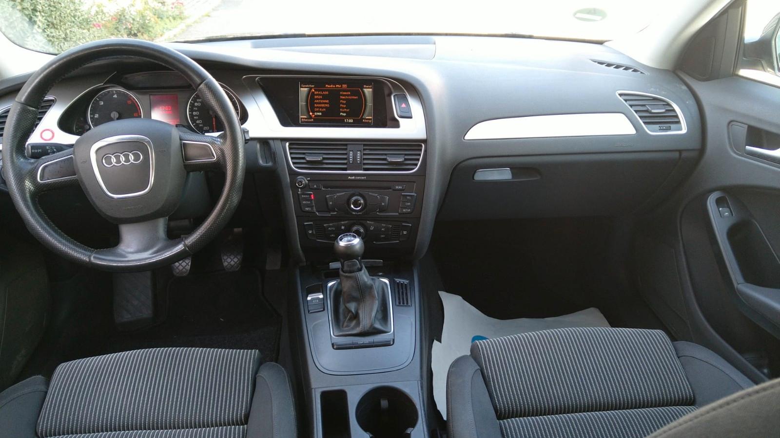 Audi A4 2009 — photo 7