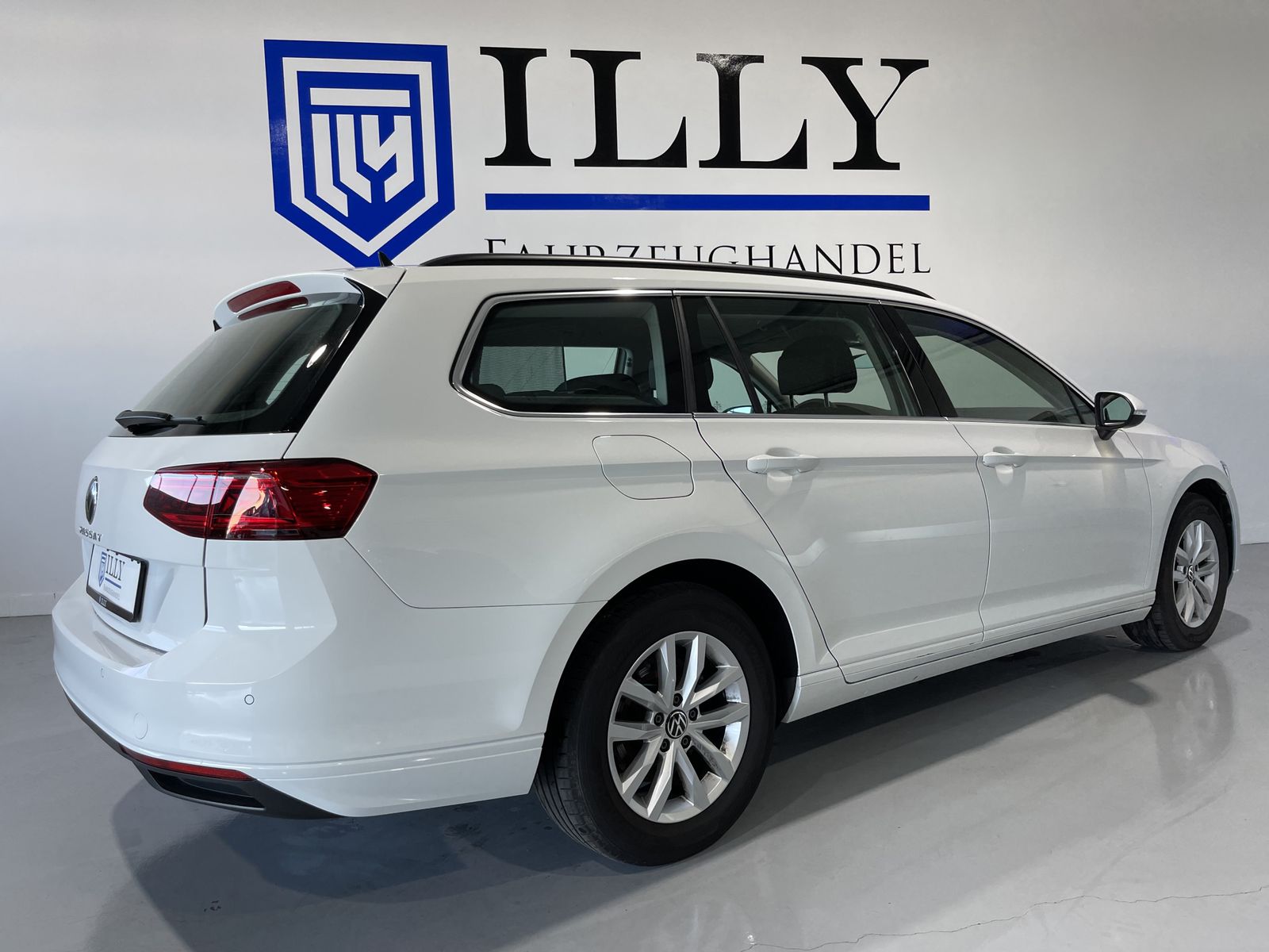 Fahrzeugabbildung Volkswagen Passat Variant  2.0 TDI*AHK**Cam*ACC*LED-Matrix*