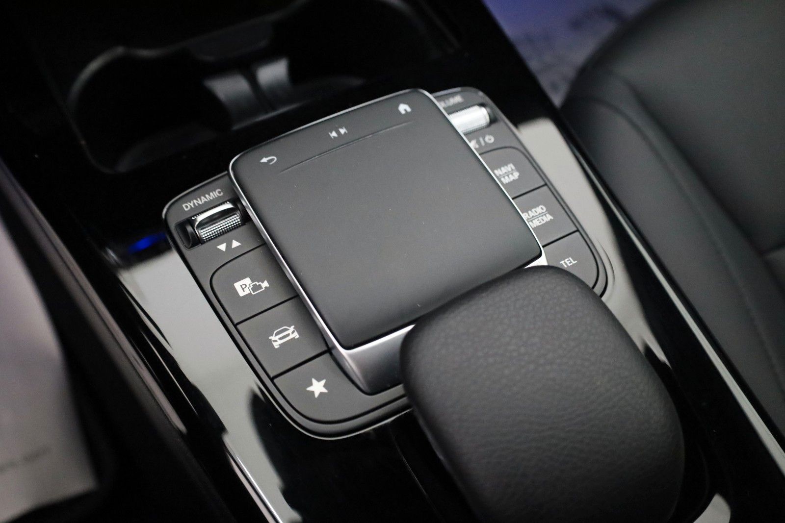 Fahrzeugabbildung Mercedes-Benz A 250 e Progressive,Leder,Navi,LED,SH,Kamera