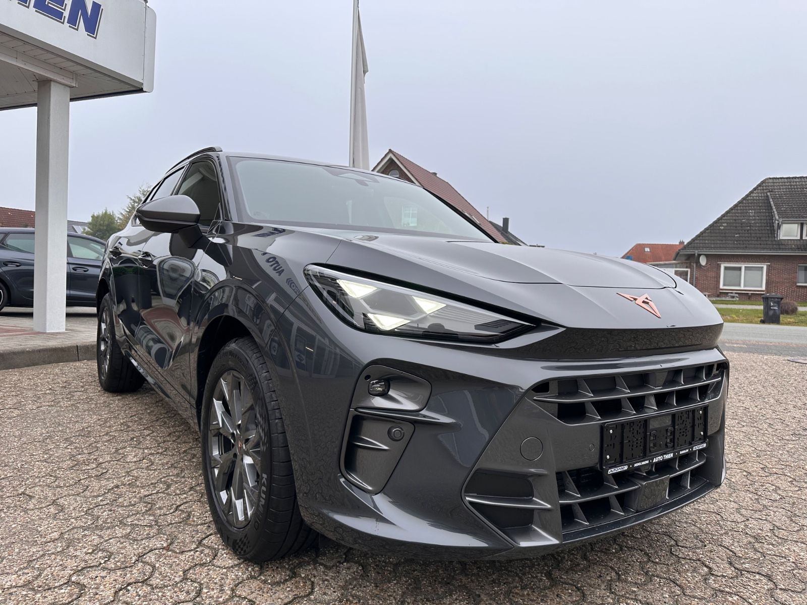 Fahrzeugabbildung CUPRA Terramar 1.5 eTSI DSG AHK/ACC/LED/RFK/APP