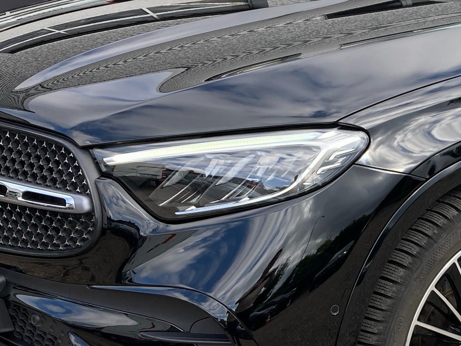 Fahrzeugabbildung Mercedes-Benz GLC 200 4M AMG*Leder*Kamera*1.Hand*LED*CarPlay*