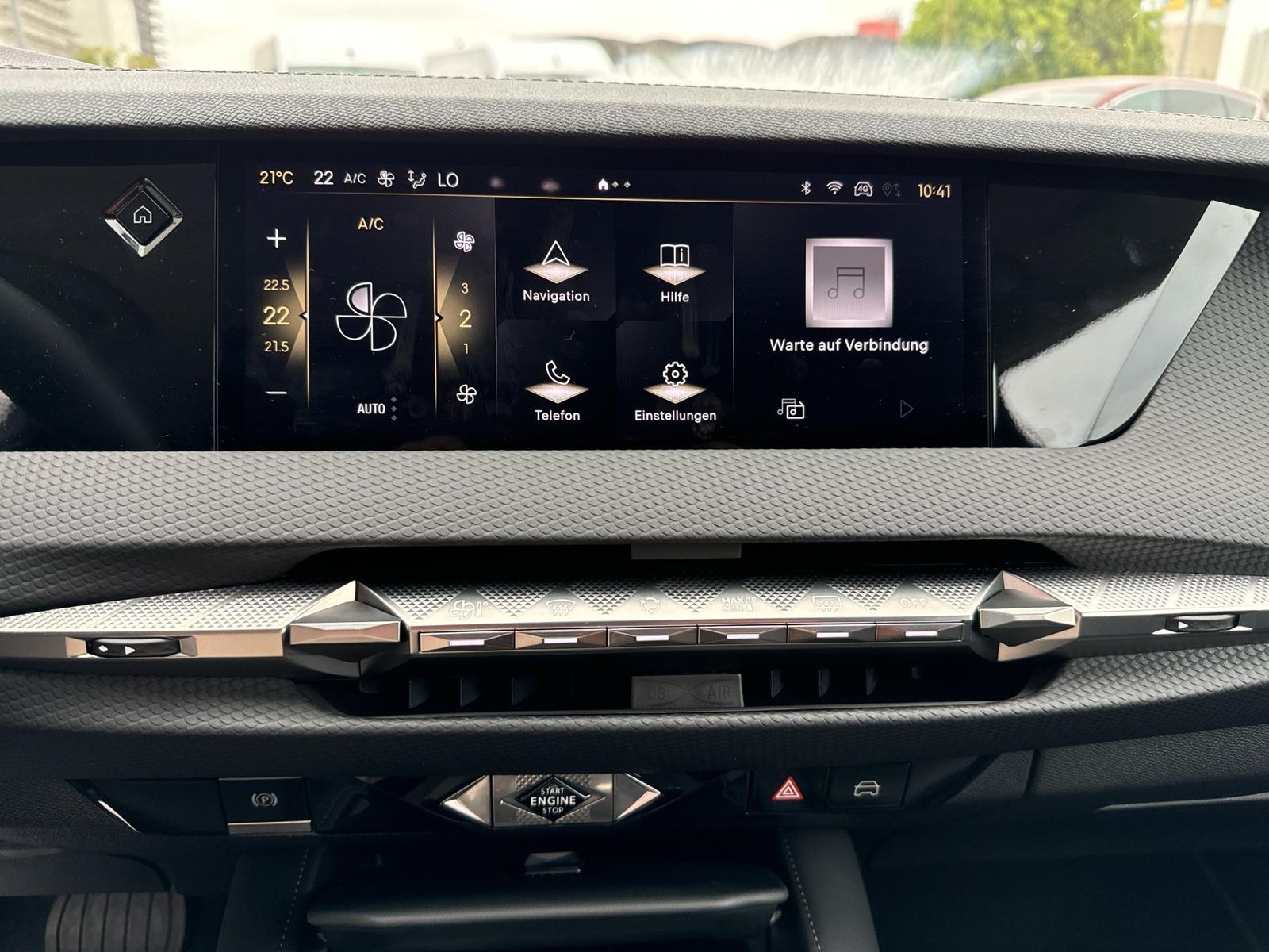 Fahrzeugabbildung DS Automobiles DS4 Rivoli NAVI+CARPLAY+SCHALTWIPPEN