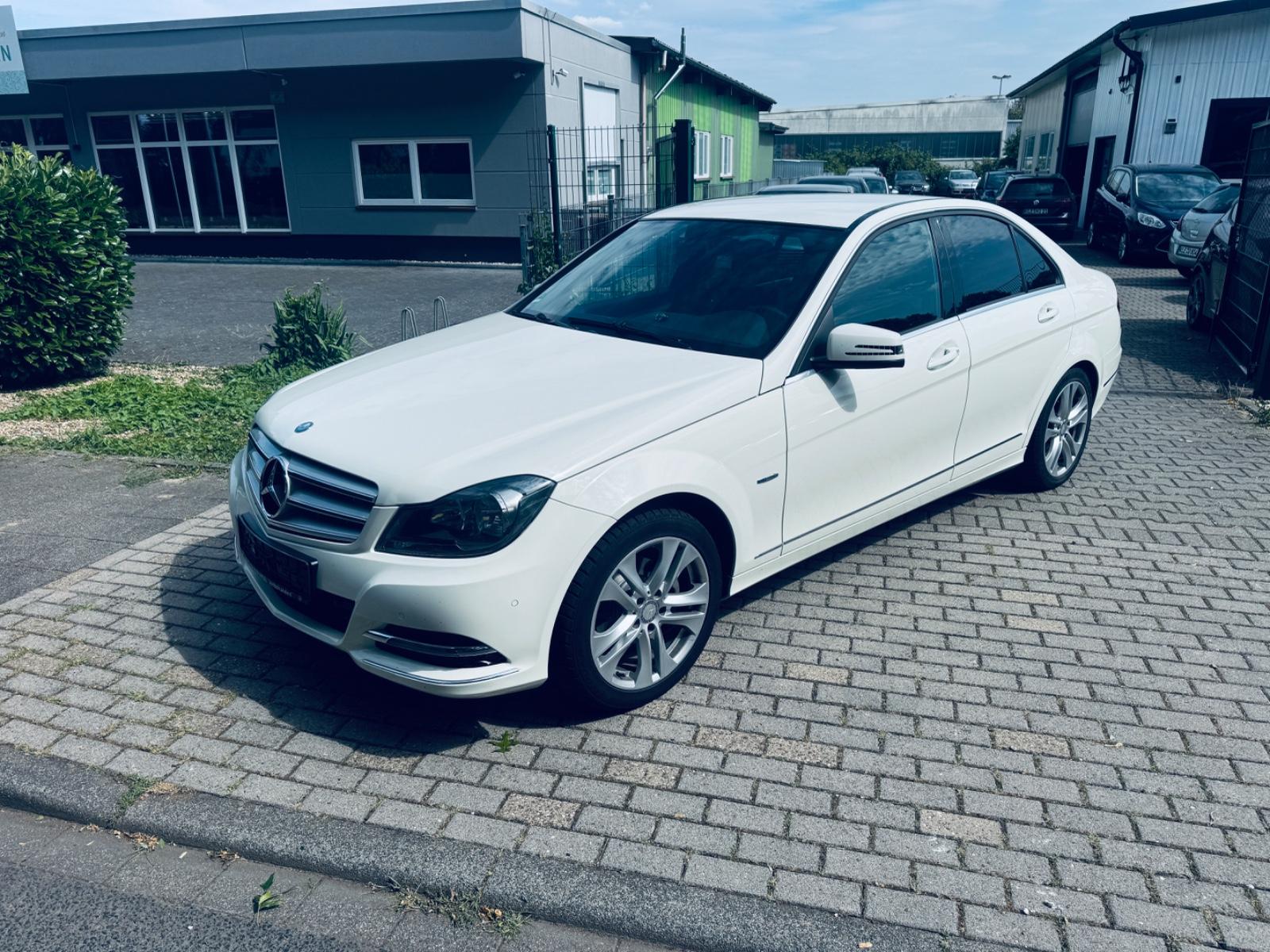 Mercedes-Benz C 180 C Limousine C 180 CGI BlueEfficiency