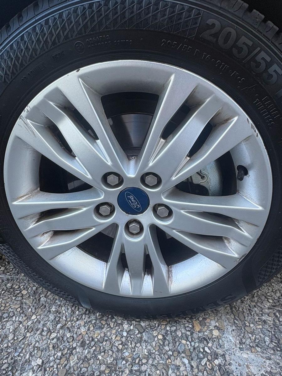Ford Focus 2012 — photo 13