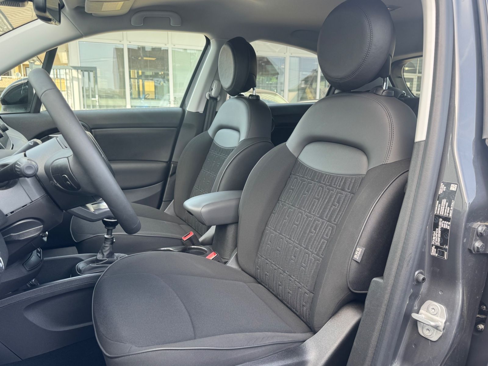 Fahrzeugabbildung Fiat 500X Lounge/LED/R-Cam/KlimaAuto/PDC/