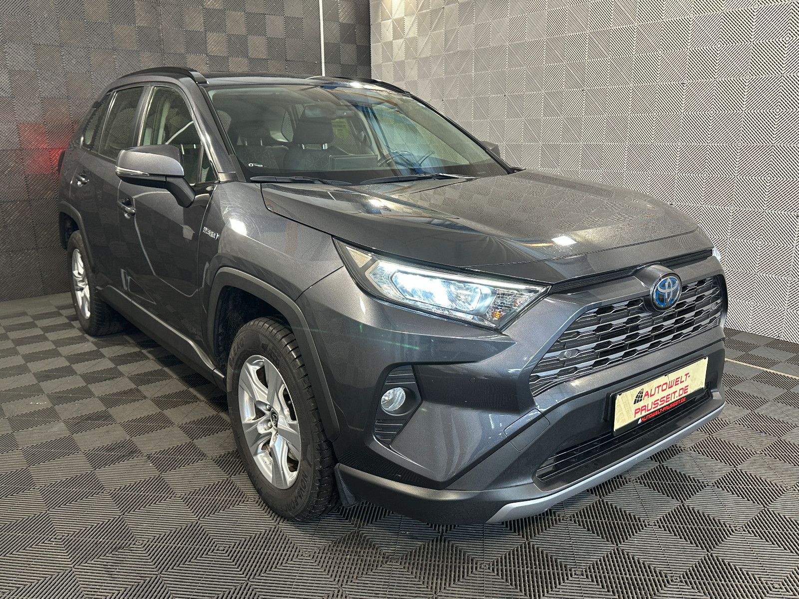 Gebrauchtwagen Toyota RAV 4 RAV4 Hybrid 4×2*BUSINESS EDT*LED-R.KAM-ACC-TOUCH in Horb am Neckar