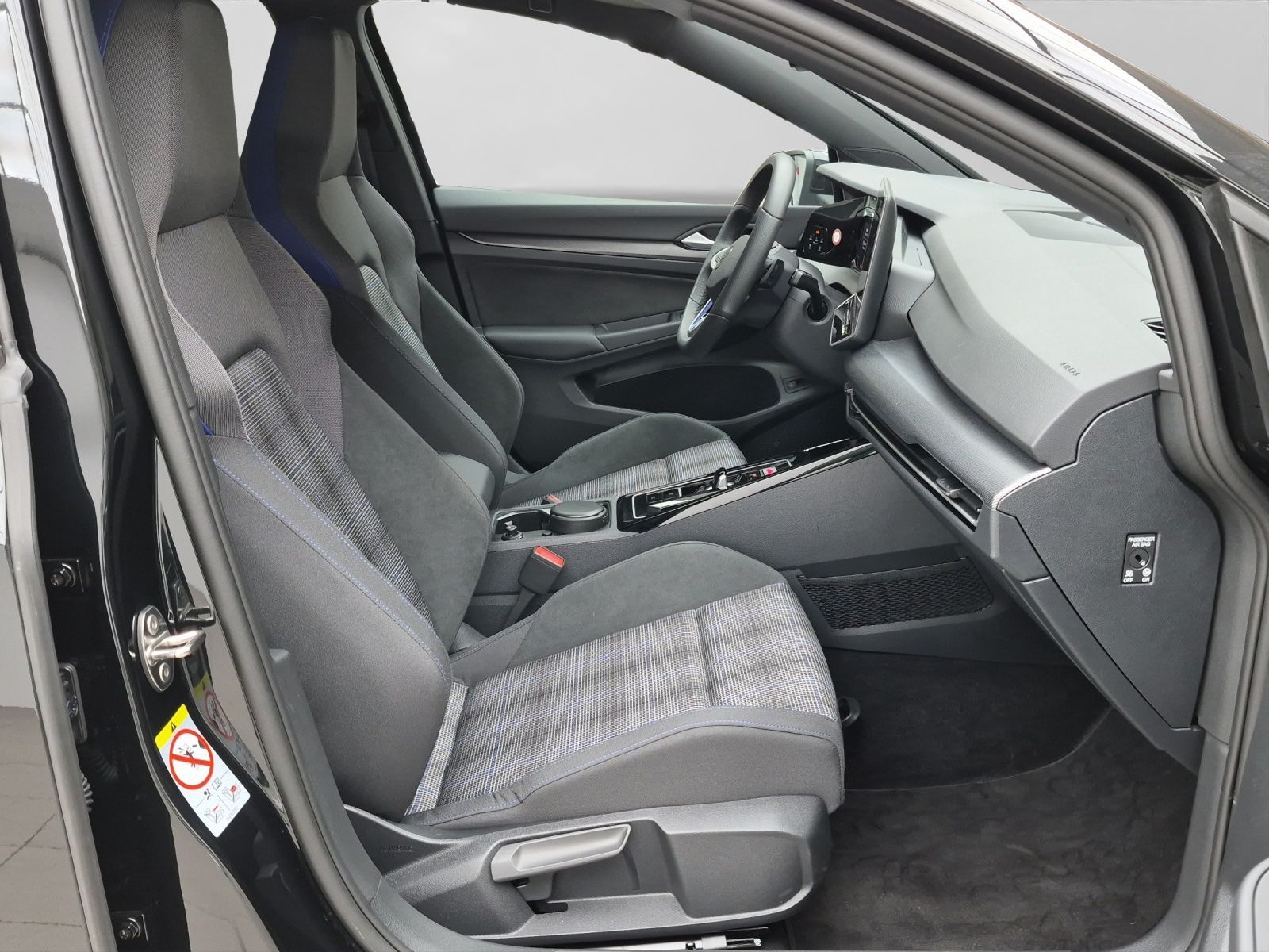 Volkswagen Golf 1.5 GTE LED NAVI KAMERA LM18 foto 4