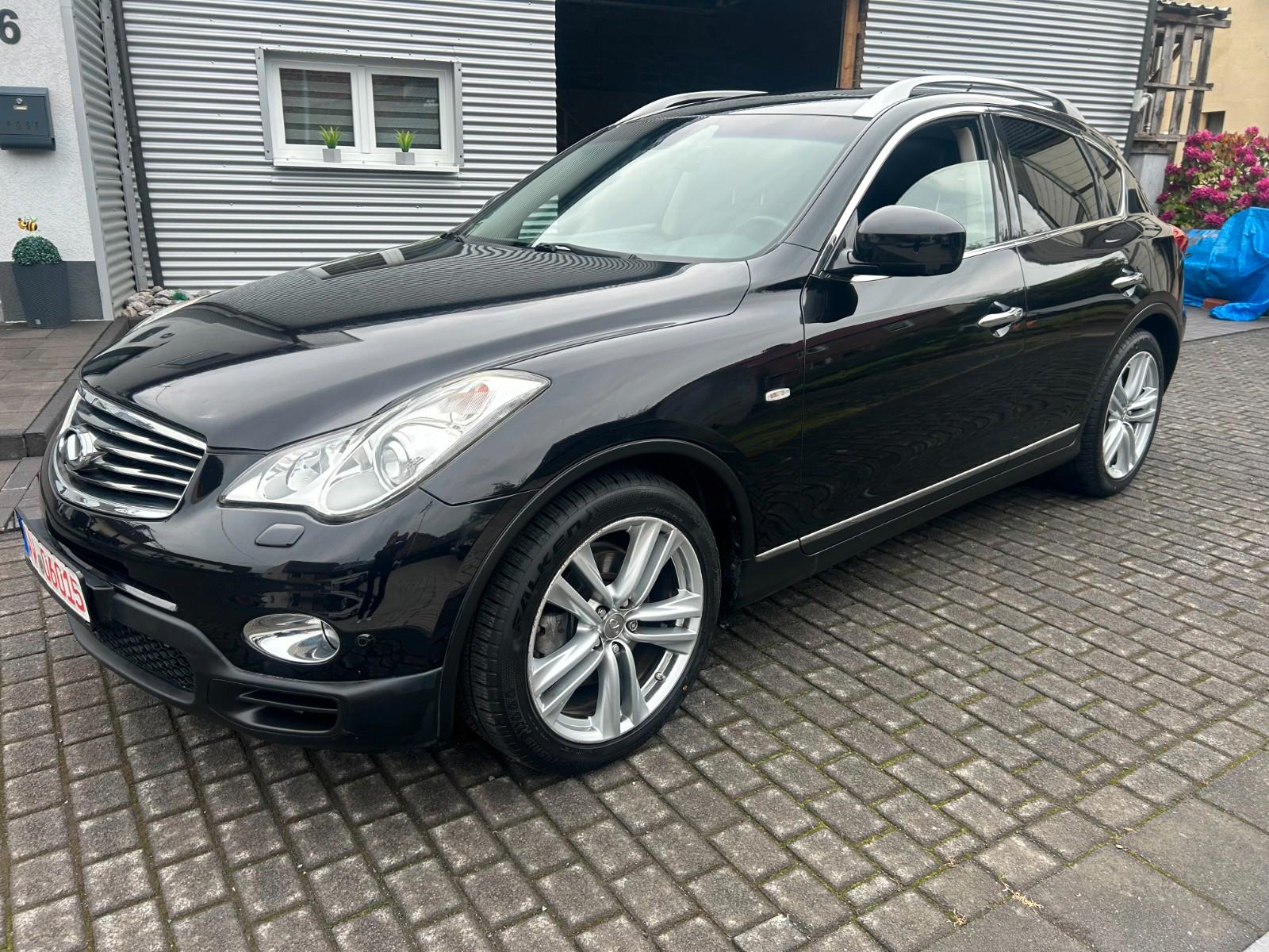 Infiniti QX50 3.0 d GT Premium/4x4 Viele Extras/GARANTIE