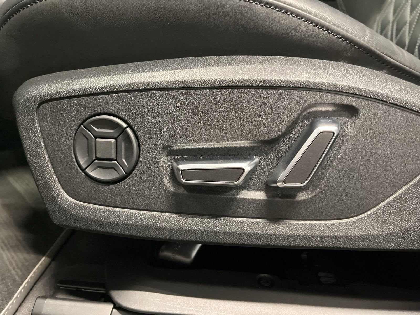 Audi S6 - Bild 16