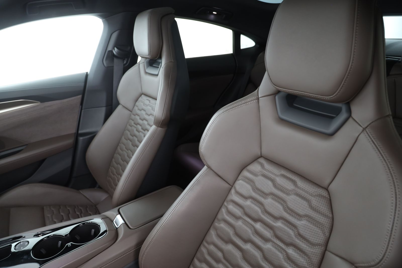 Audi e-tron GT - Bild 12