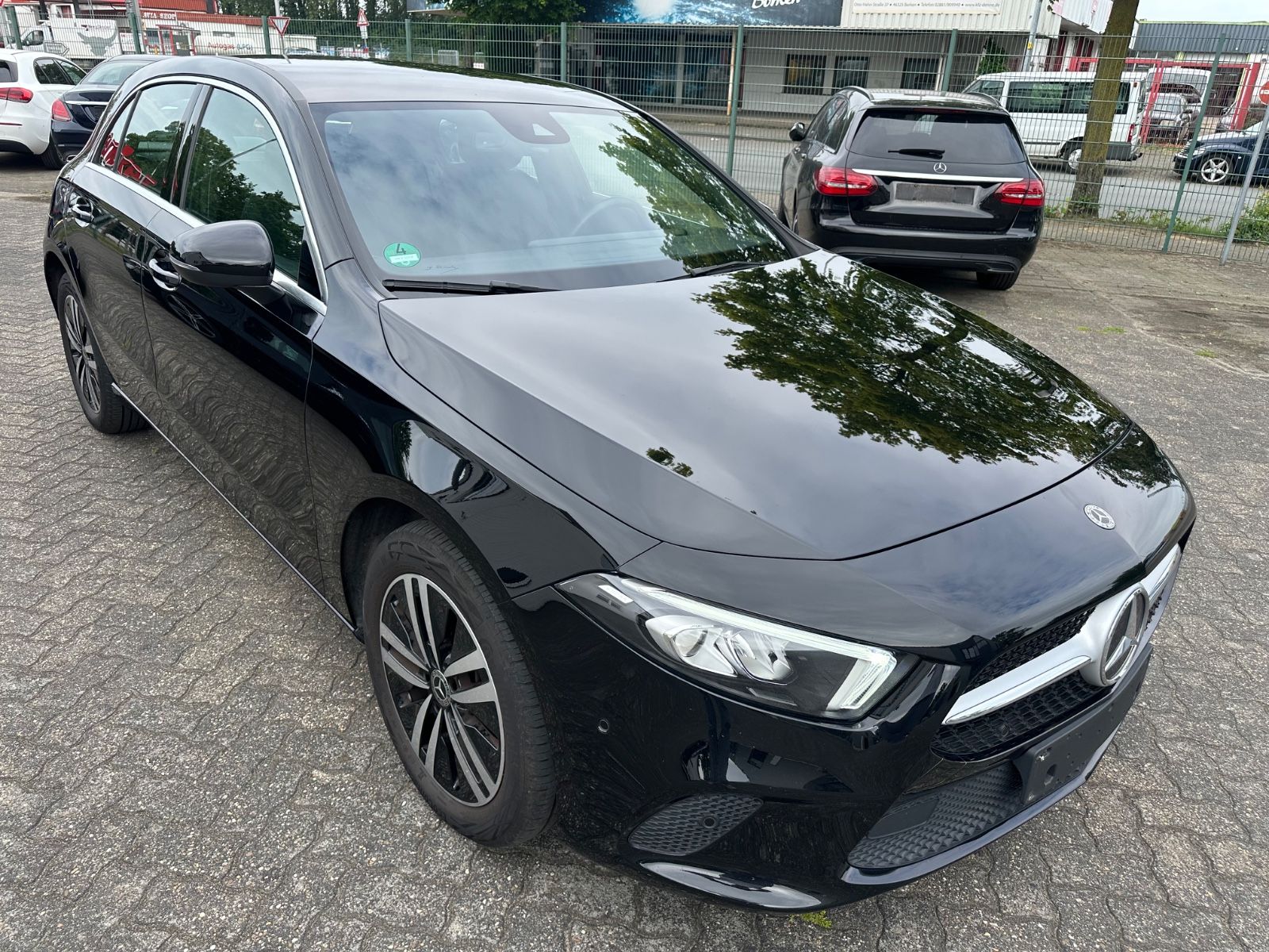 Mercedes-Benz A 250 e DCT Progressive LED Kamera Ambiente foto 2