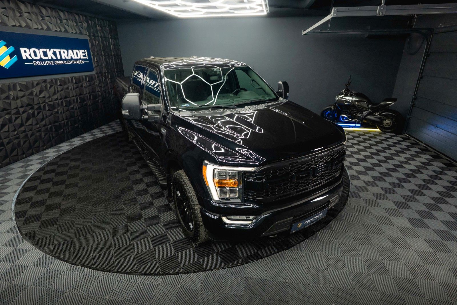 Fahrzeugabbildung Ford F150 5.0L V8 4x4 SuperCrew Longbed RAPTOR 19%