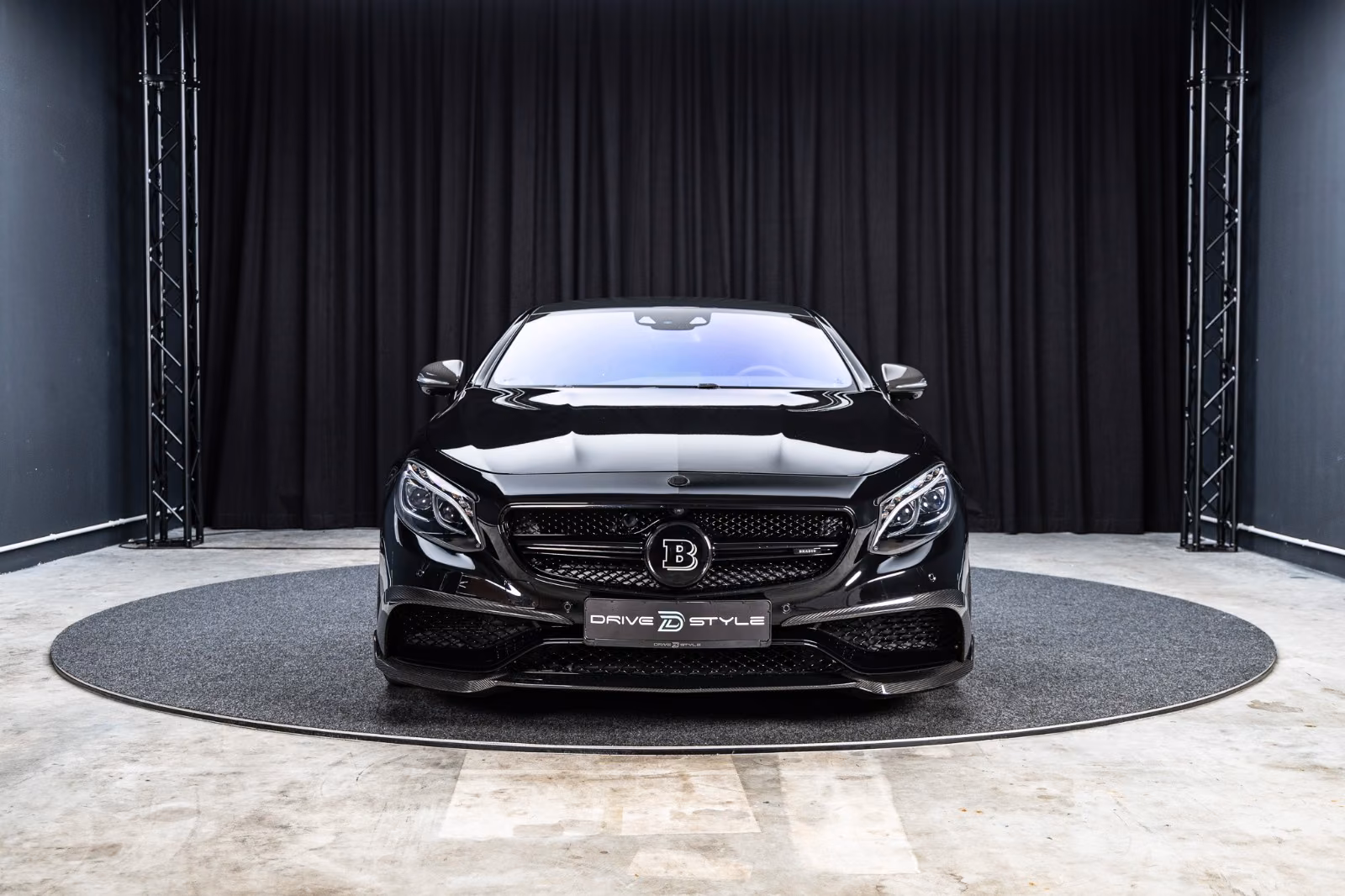 Mercedes-Benz BRABUS 850 Coupé C217 + 850 PS + 15.255 km