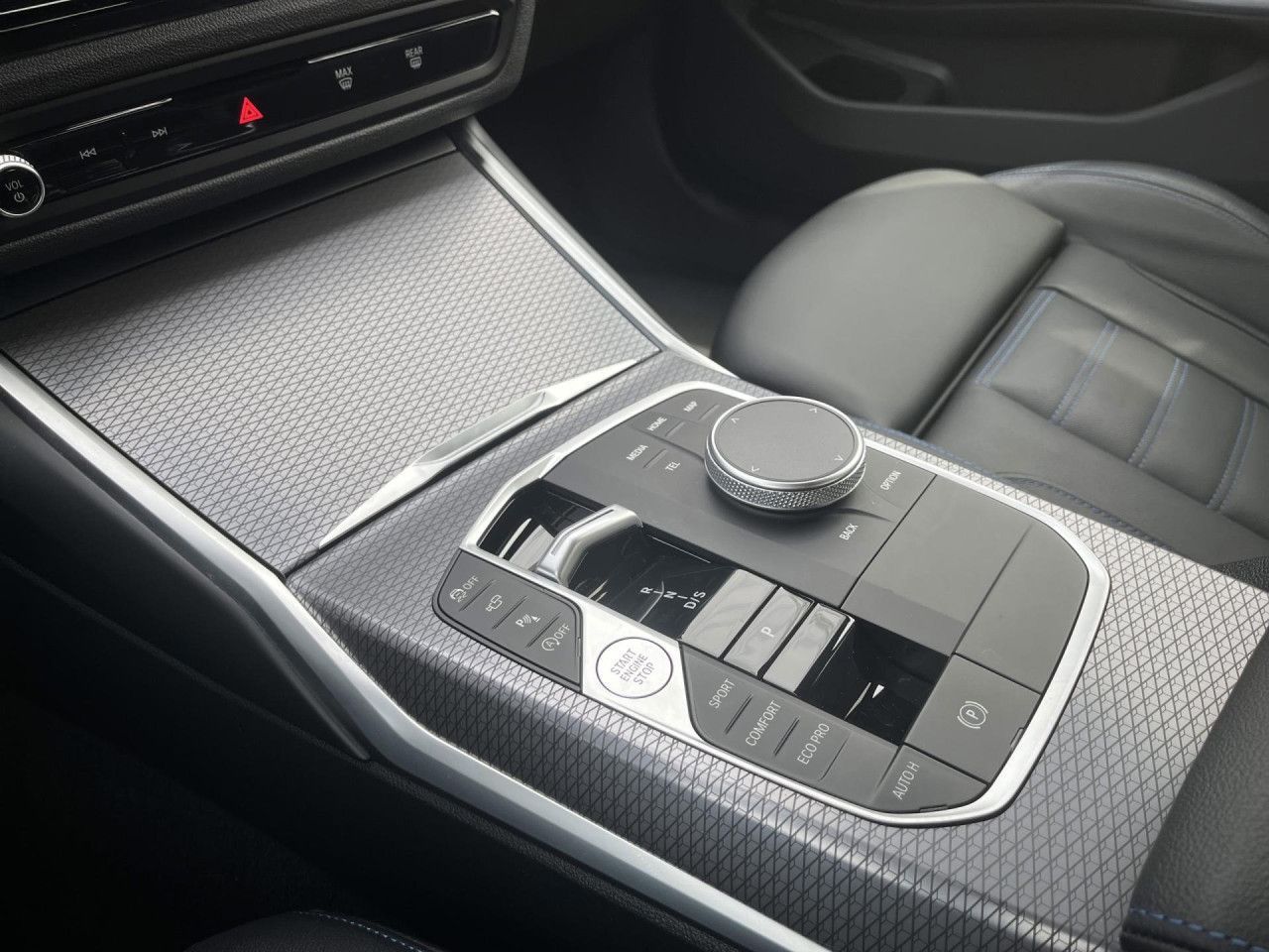 BMW 330 - Bild 13