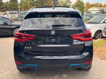 2021 BMW IX3 — фото 4