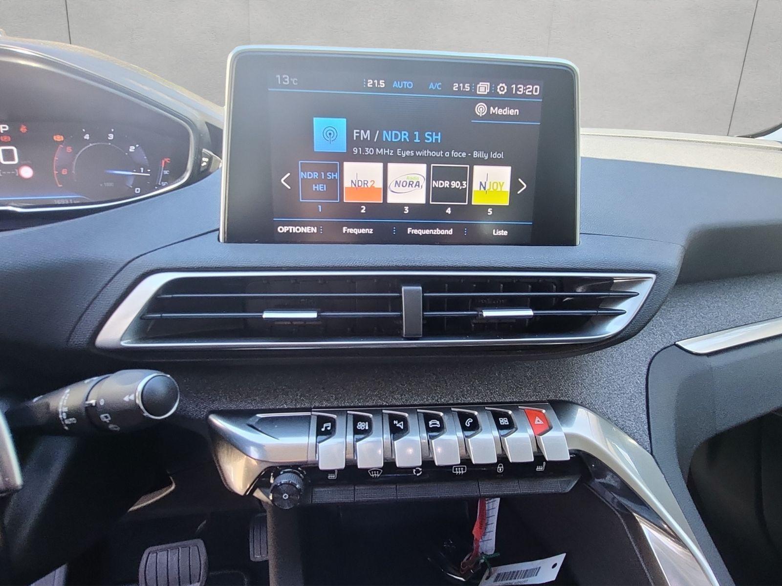 Peugeot 3008 BlueHDI Allure Automatik AHK LED NAVI