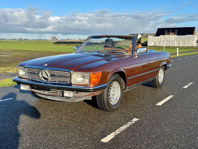 Mercedes-Benz 450SL R107 Cabrio Rust free in Good Condition