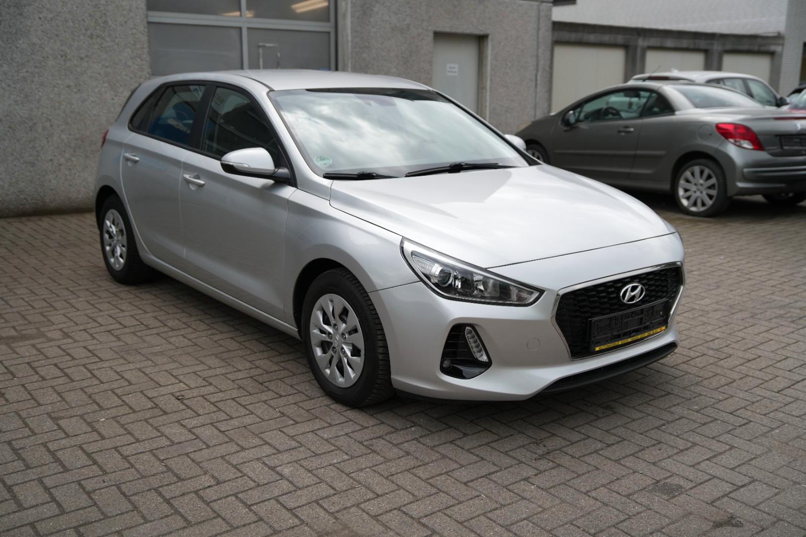 Hyundai i30 Select*Service&Tüv Neu