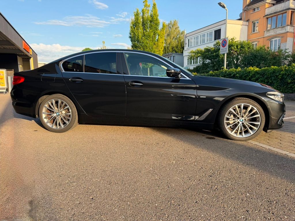 Image of BMW 530