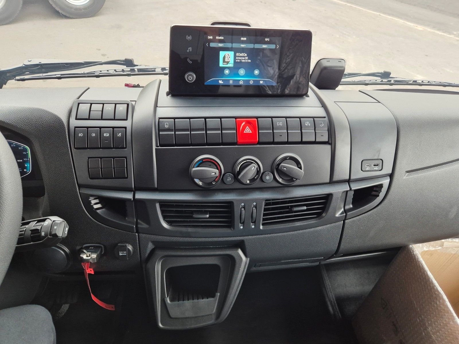 Fahrzeugabbildung Iveco Eurocargo ML160E28/FP Böse Schwenkwand LBW 2xAHK