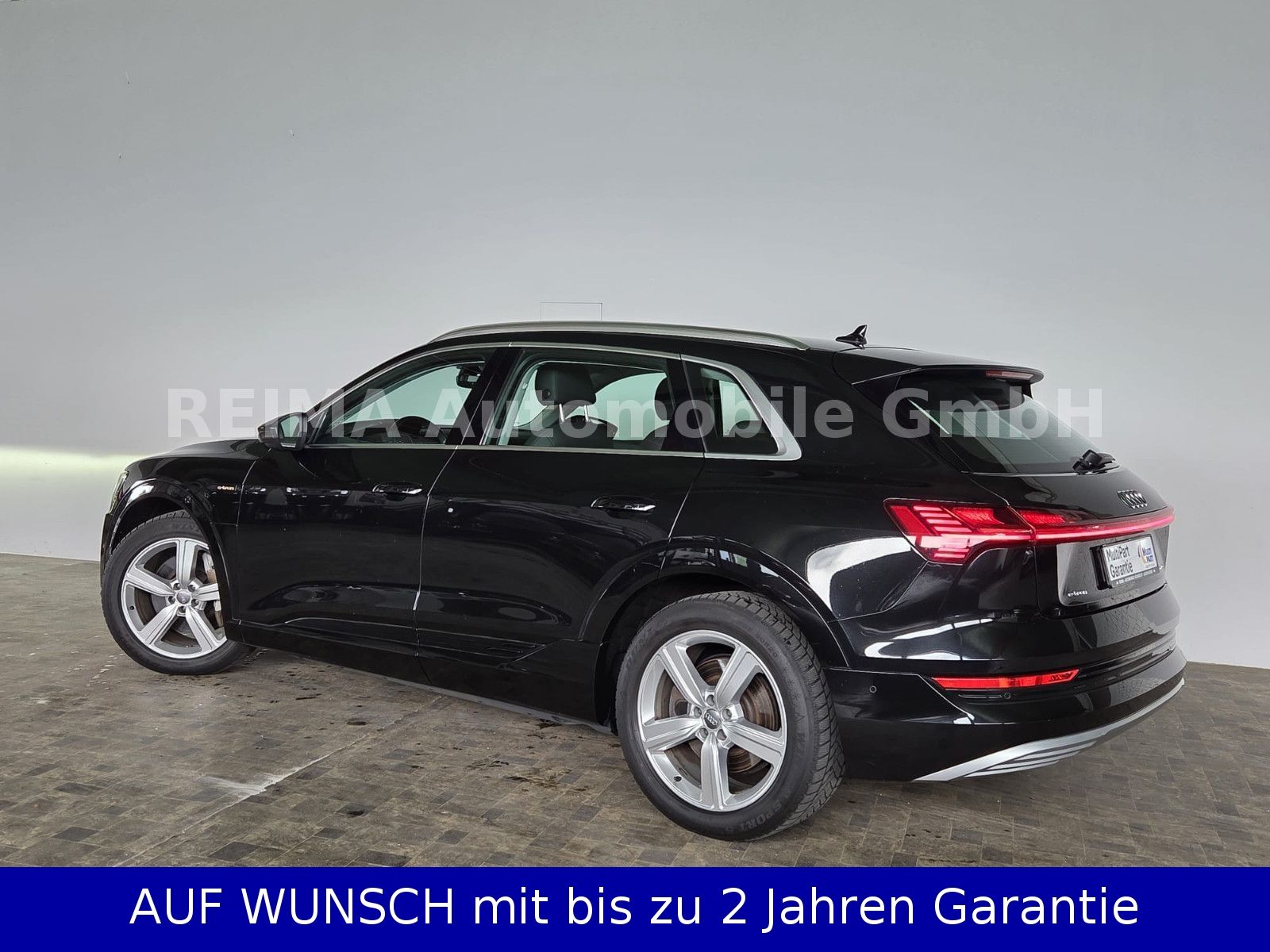 Fahrzeugabbildung Audi e-tron 50 quattro advanced, Pano, SOH 93,7%