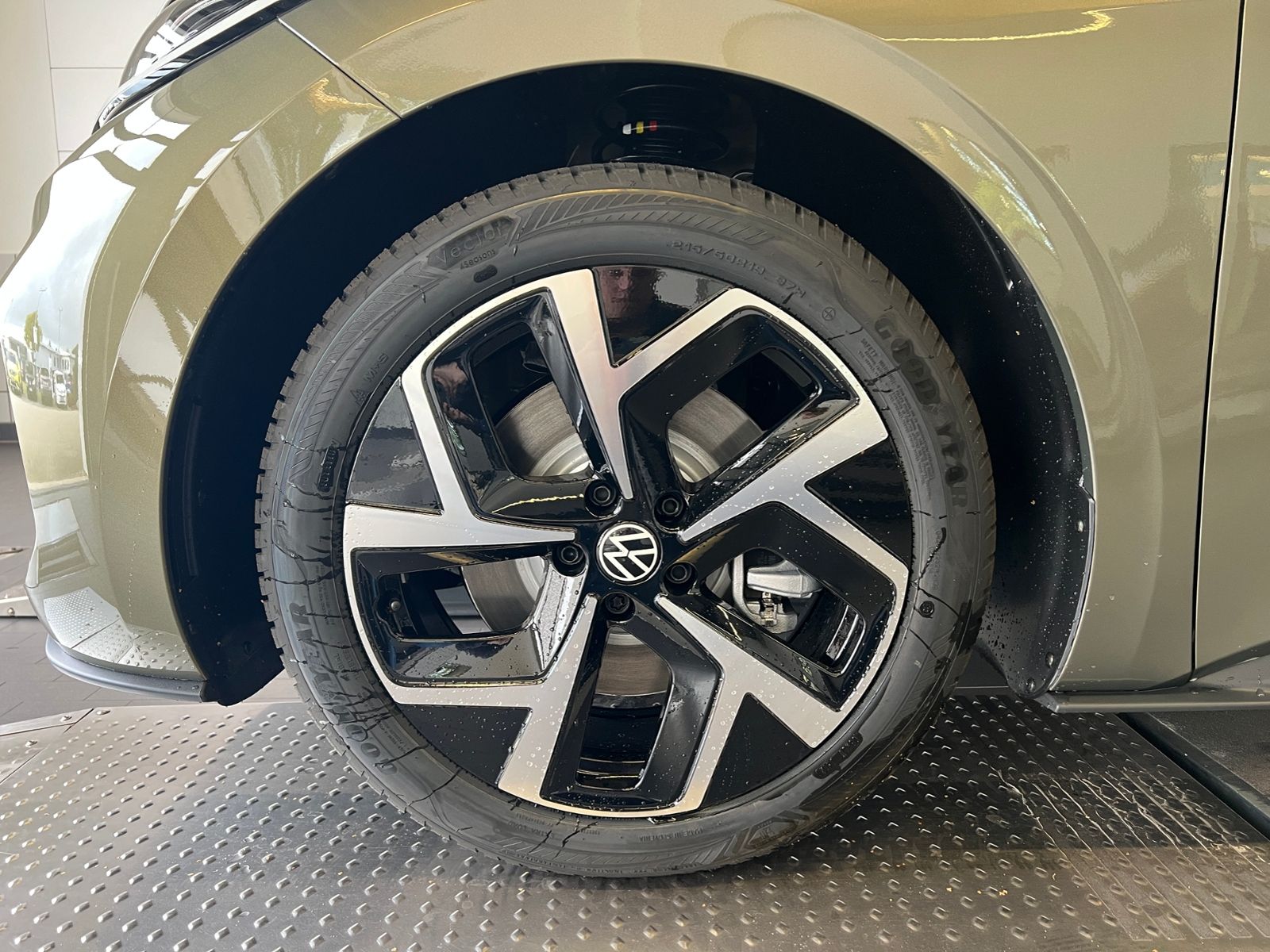 Fahrzeugabbildung Volkswagen ID.3 NEO Life 50 kWh *19" LM-Felge, Ganzjahresre